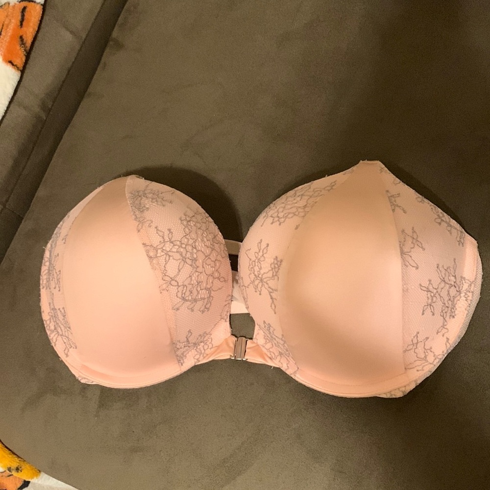 Victoria’s Secret Front Close Push Up Bra
